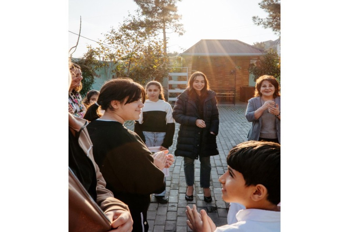 Лейла Алиева, Арзу Алиева и Алена Алиева разделили праздничную радость проживающих в приюте Təmiz Dünya детей