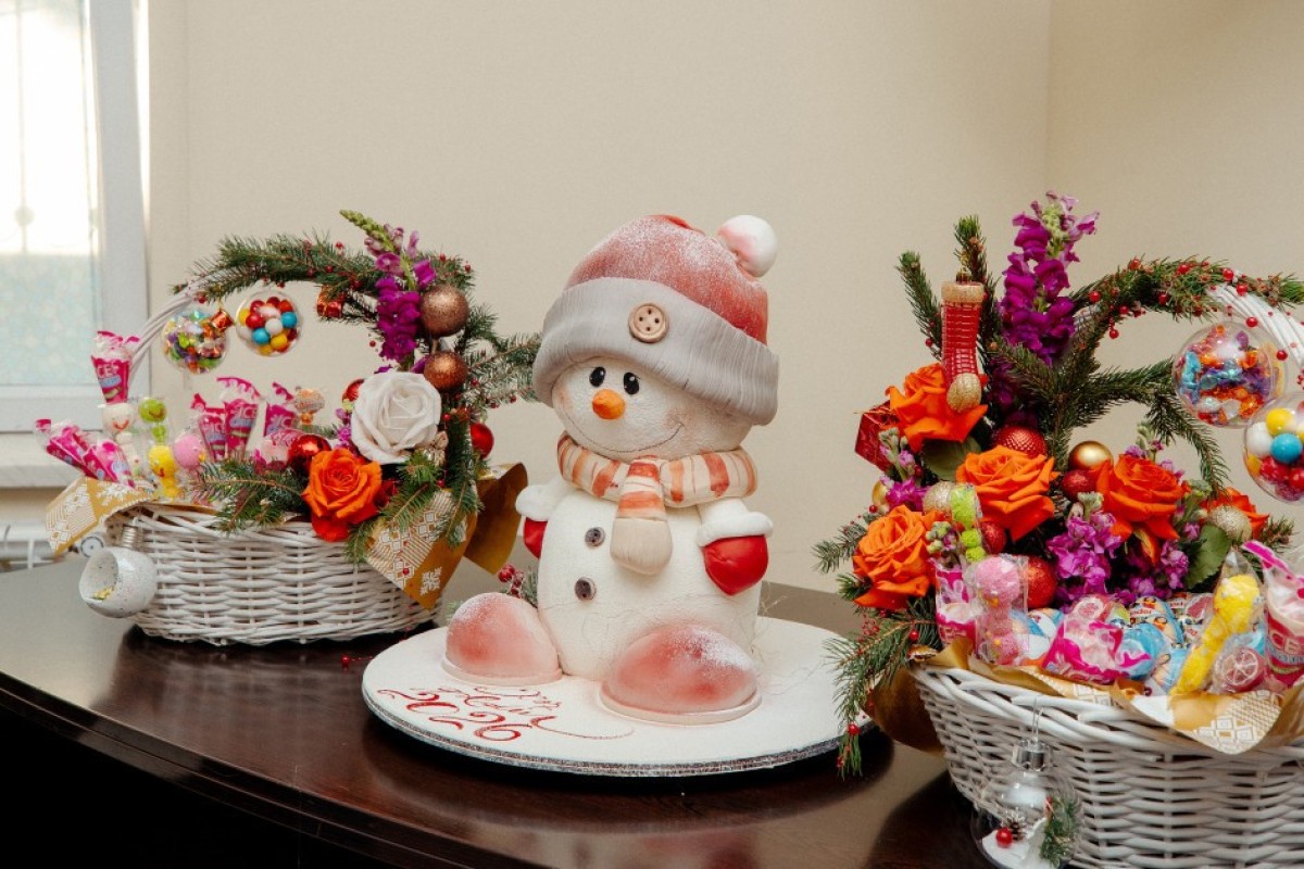 Лейла Алиева, Арзу Алиева и Алена Алиева разделили праздничную радость проживающих в приюте Təmiz Dünya детей