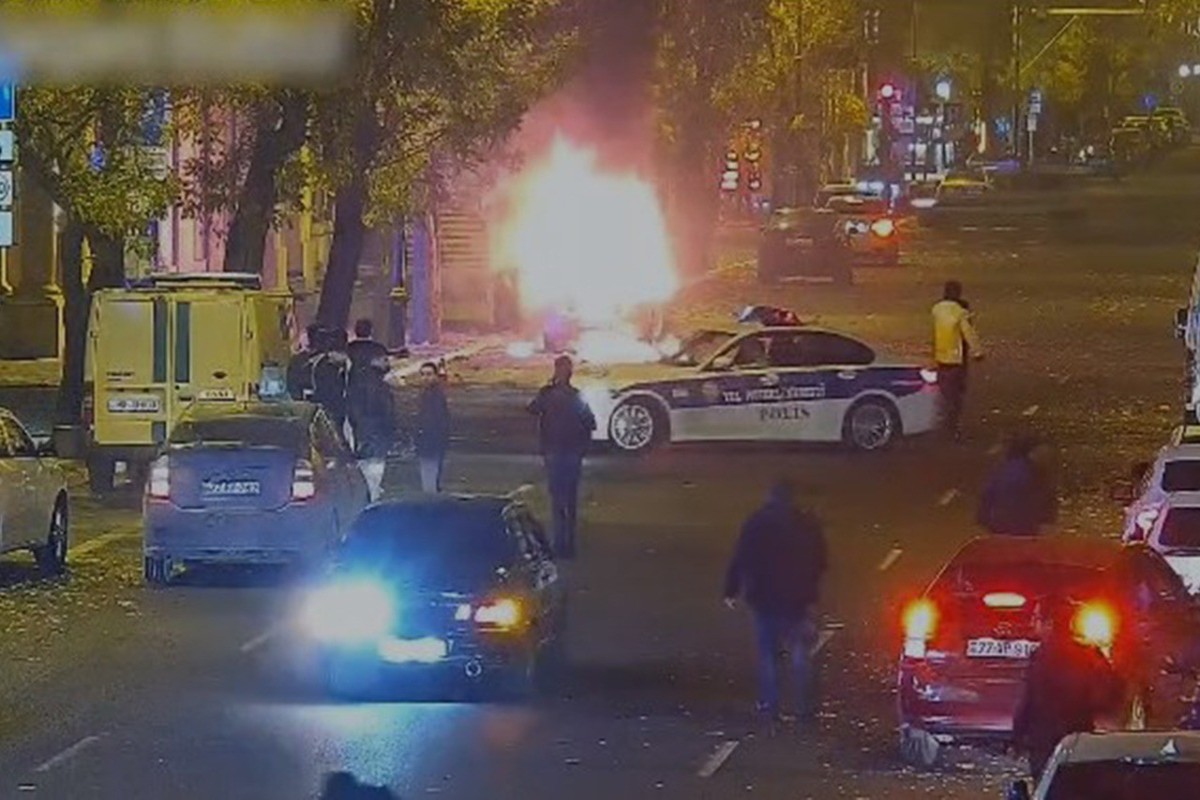В Баку загорелся еще один автомобиль -ВИДЕО 