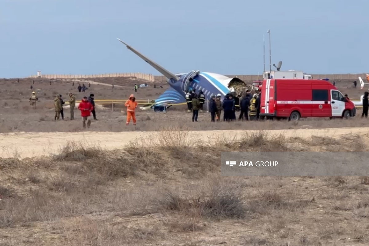 Отчет комиссии: самолет AZAL получил повреждения от разрушительных элементов боеголовки 