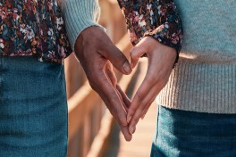 Исследование: люди чаще выбирают партнеров с похожими психическими расстройствами