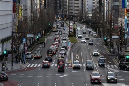 В Китае машина четыре часа ехала без остановки из-за неисправности тормозов