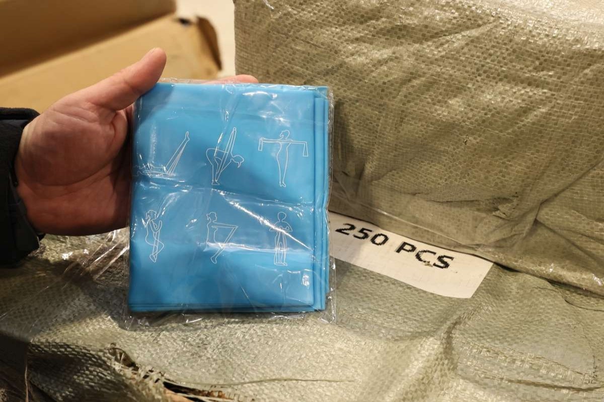 Под видом детских игрушек в Баку выявлен незадекларированный груз-ФОТО 