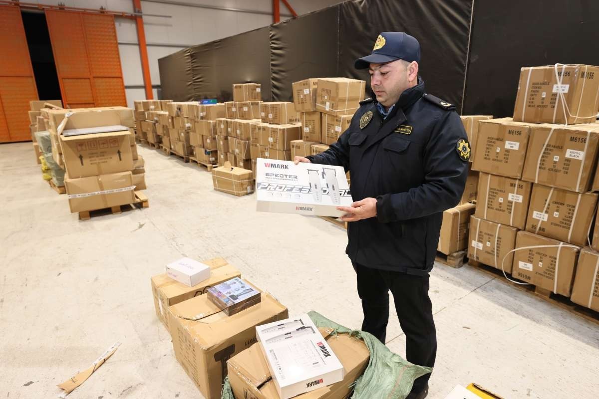 Под видом детских игрушек в Баку выявлен незадекларированный груз-ФОТО 