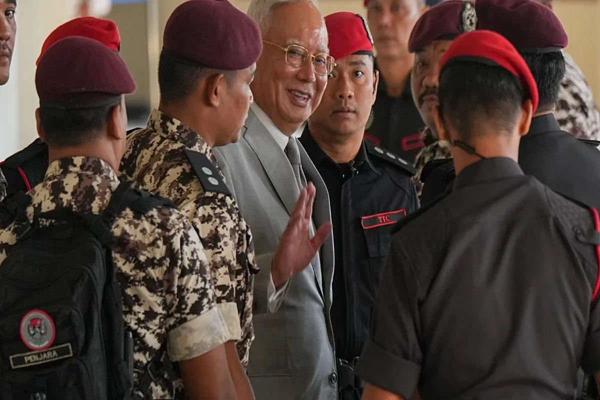 Бывший глава правительства Малайзии получил новый срок по делу 1MDB