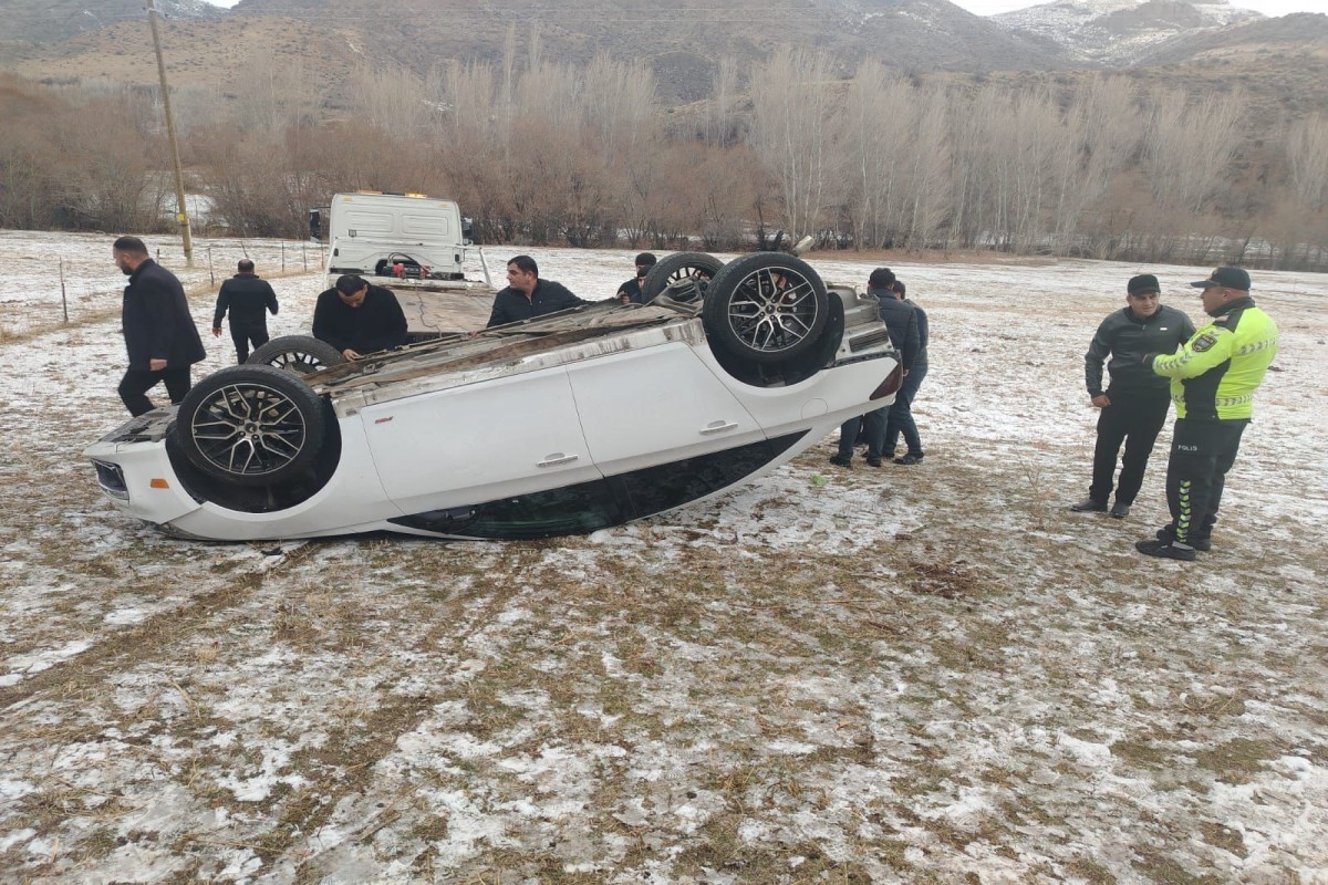 Автомобиль врезался в газопровод: без газа остались 450 абонентов-ФОТО 