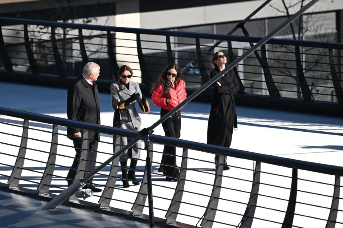 Ильхам Алиев с семьей посетили территорию «Белого города» в Баку-ФОТО -ОБНОВЛЕНО 