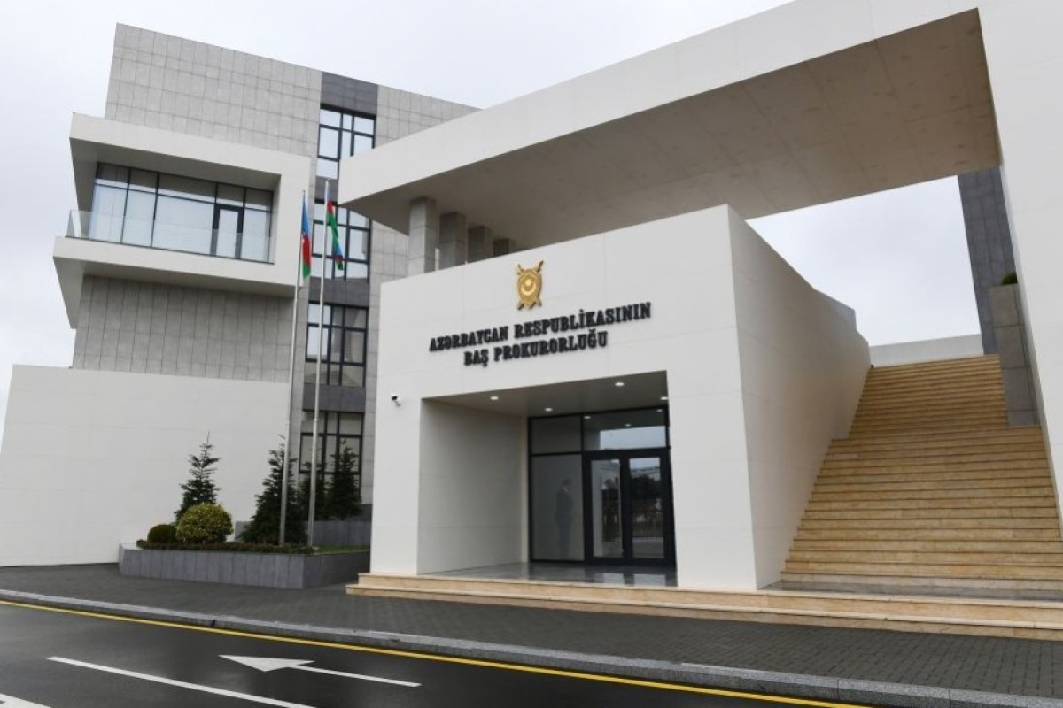 В Баку расследуются жалобы на операции пластического хирурга