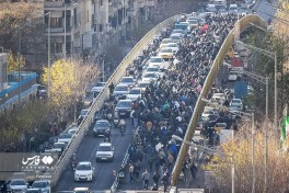 Обвал риала вызвал протесты в Тегеране и экстренное совещание в Центробанке-ФОТО 