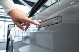 В Китае запретят автомобильные дверные ручки в стиле Tesla