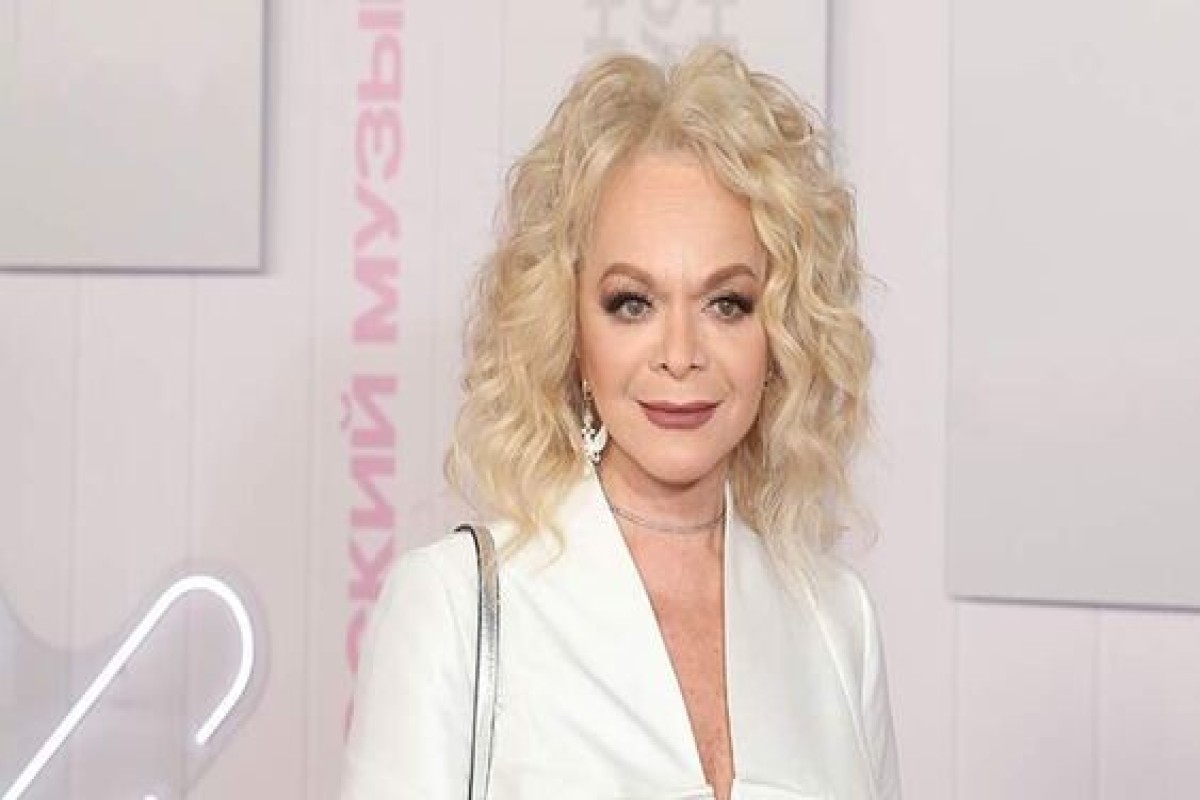 Лариса Долина