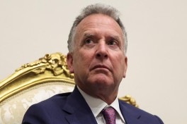 Уиткофф: США обсудили с «европейской тройкой» и Украиной гарантии безопасности для Киева