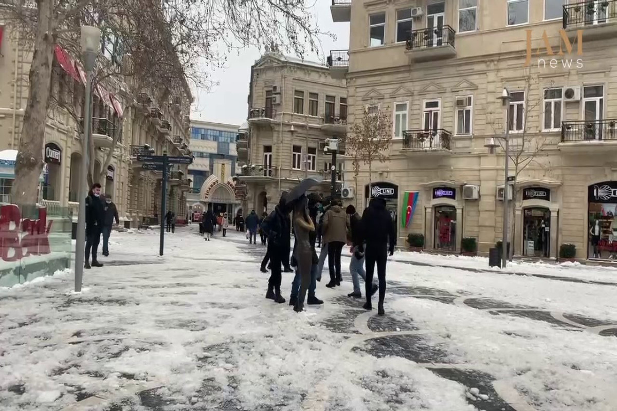 Снежный апокалипсис в Баку : Хроника городского коллапса-ФОТО 