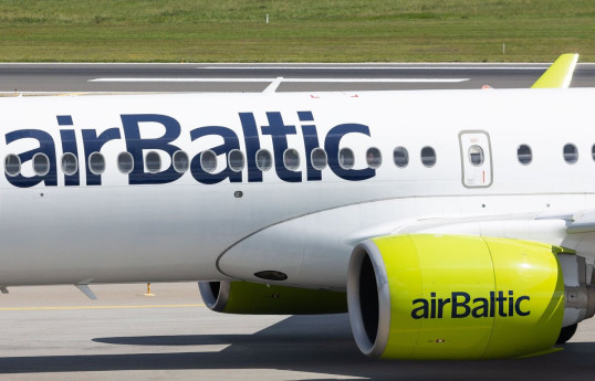 Авиакомпания AirBaltic отменяет тысячи рейсов в 2025