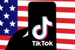 TikTok сообщил о восстановлении обслуживания пользователей из США