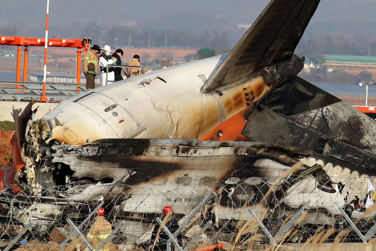 Черный ящик Jeju Air перестал работать за два километра до посадки