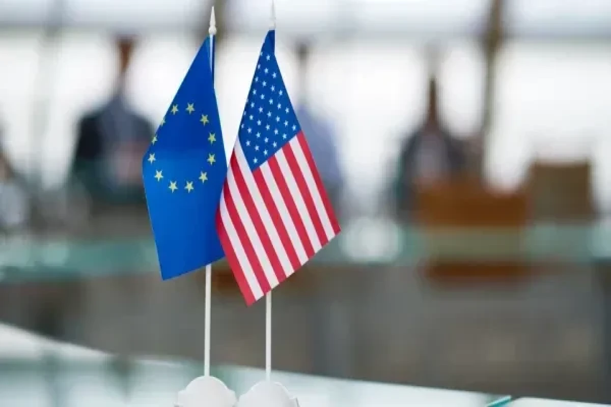 ЕС готов подписать торговое соглашение с США на основе 10%-ных таможенных пошлин