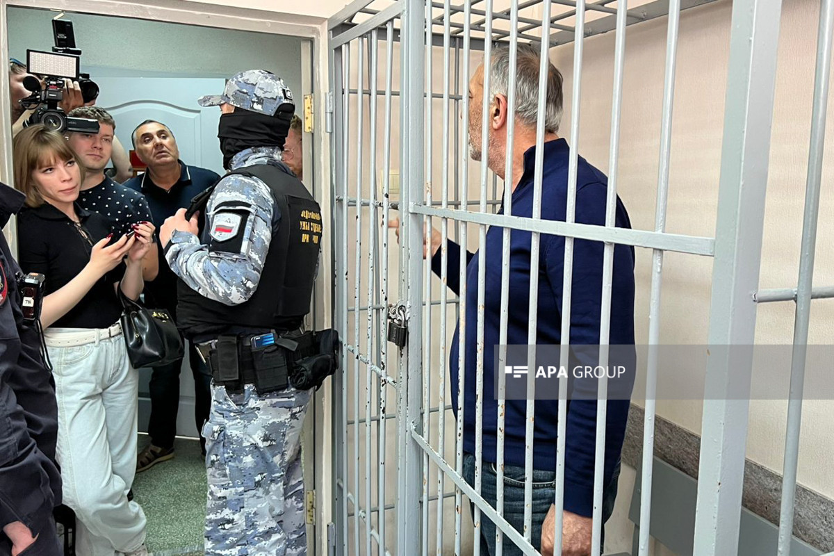 Суд в Екатеринбурге оставил Бакира Сафарова в изоляторе -ФОТО -ОБНОВЛЕНО