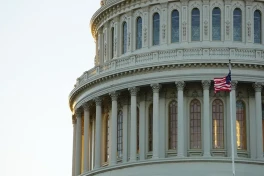 Конгресс США принял законопроект Трампа о госрасходах