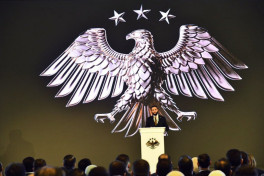 В Сирии изменили герб страны