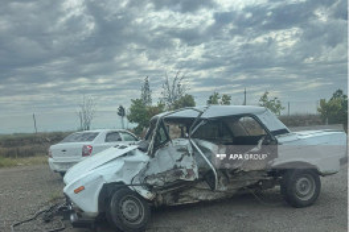 В Шамкире столкнулись два легковых автомобиля, есть погибший