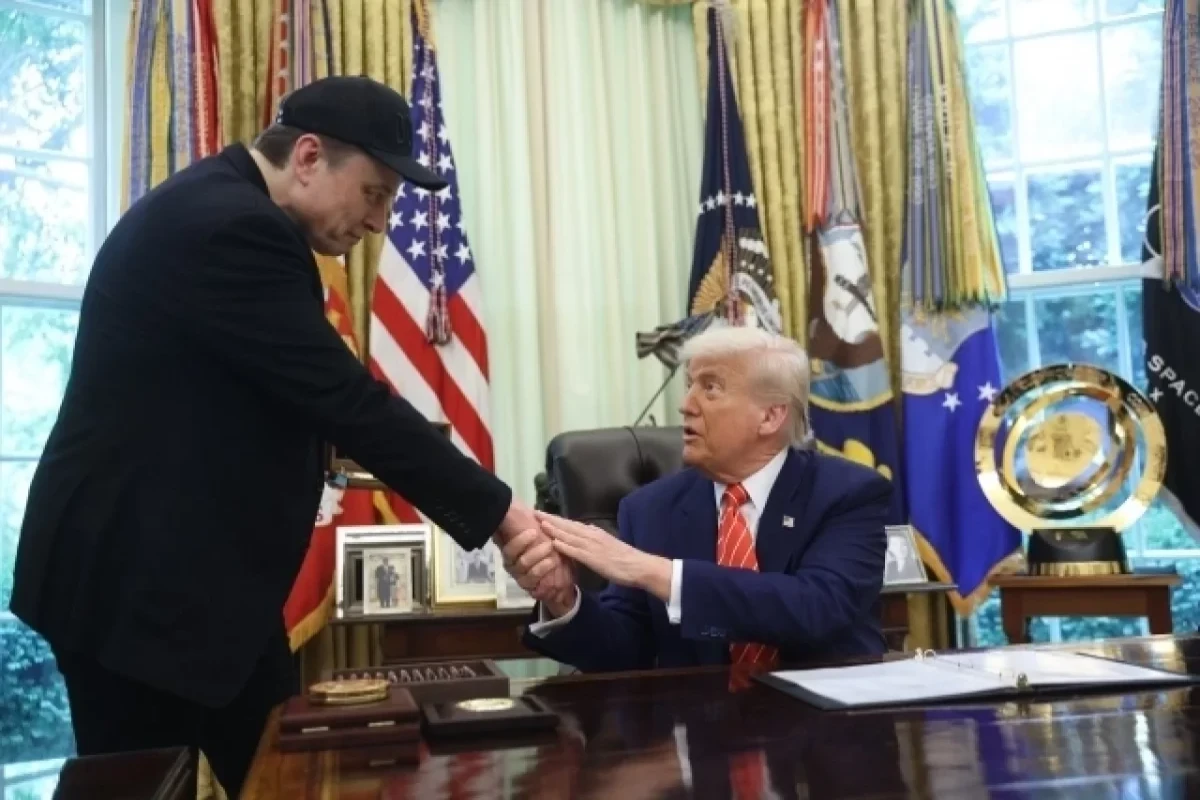Трамп заявил, что ему грустно наблюдать за тем, как Маск «слетел с катушек»