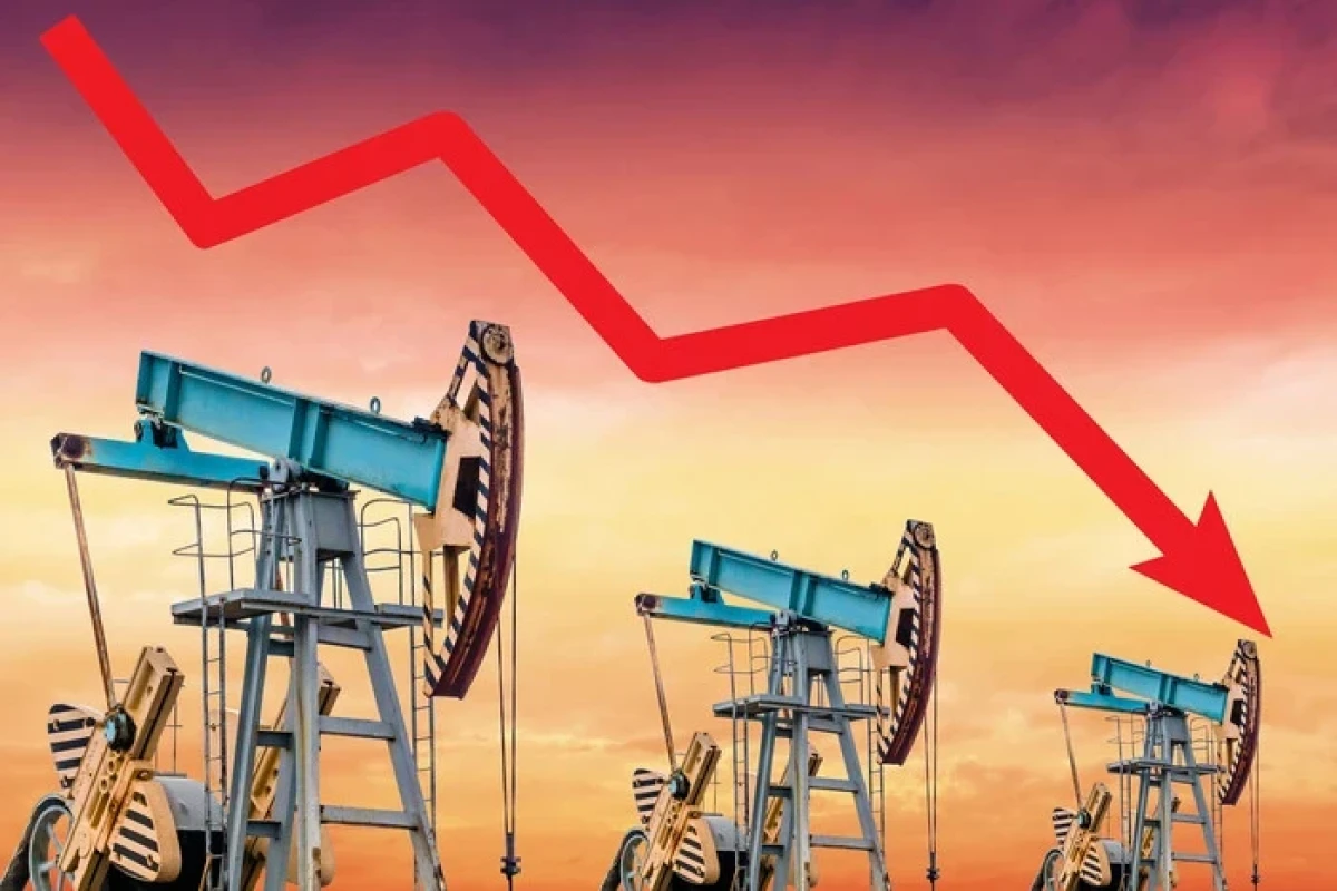 Мировые рынки нефти начали неделю с падения