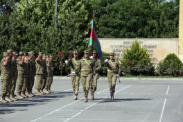 В Азербайджане уволены в запас отличившиеся военнослужащие ГПС-ФОТО 