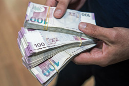 Объем вкладов физических лиц в Азербайджане превысил 15 миллиардов манатов