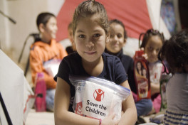 Save the Children: Каждая пятая девочка в мире — жертва детского брака