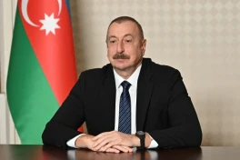 Президент Ильхам Алиев поздравил главу Монголии с национальным праздником