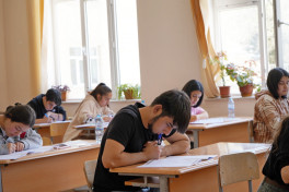 Сегодня более 34 тысяч абитуриентов сдадут экзамен