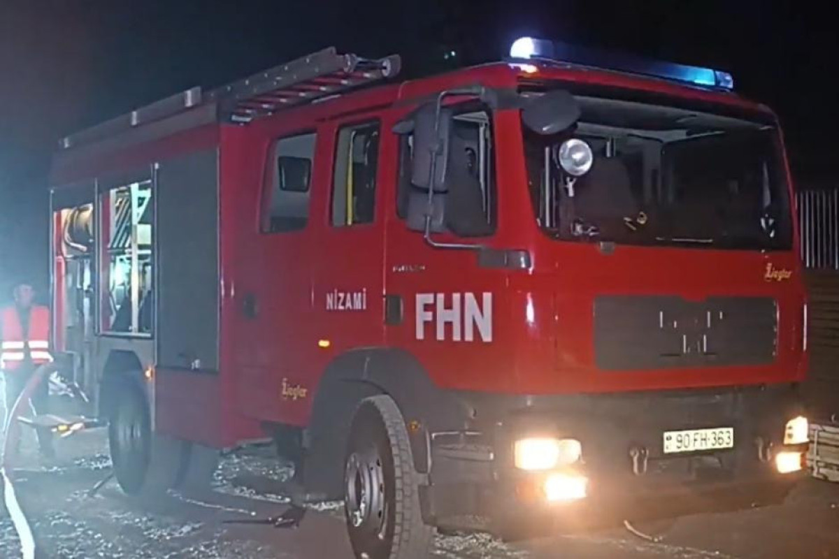 В Баку на “древесном рынке” произошел пожар-ФОТО -ВИДЕО 