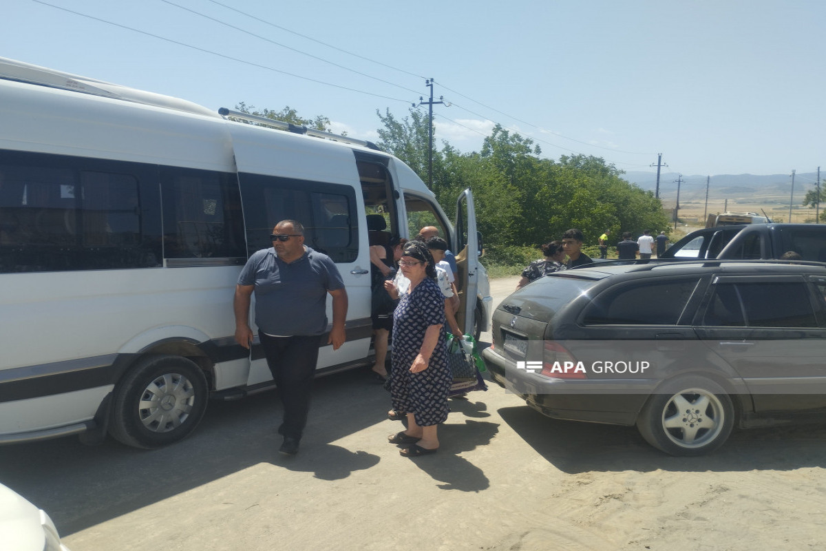 Еще одной группе переселенцев из Ходжалинского района вручены ключи от домов -ОБНОВЛЕНО 