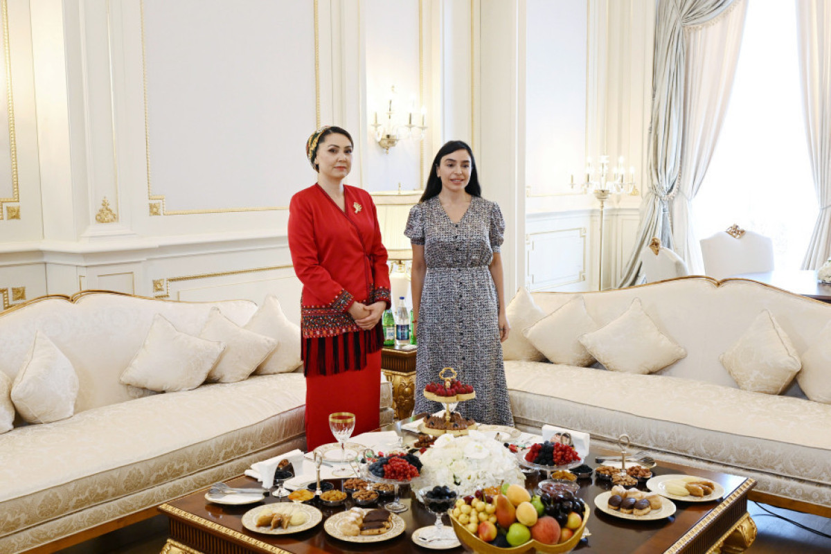 Лейла Алиева встретилась с дочерью Гурбангулы Бердымухамедова-ФОТО 