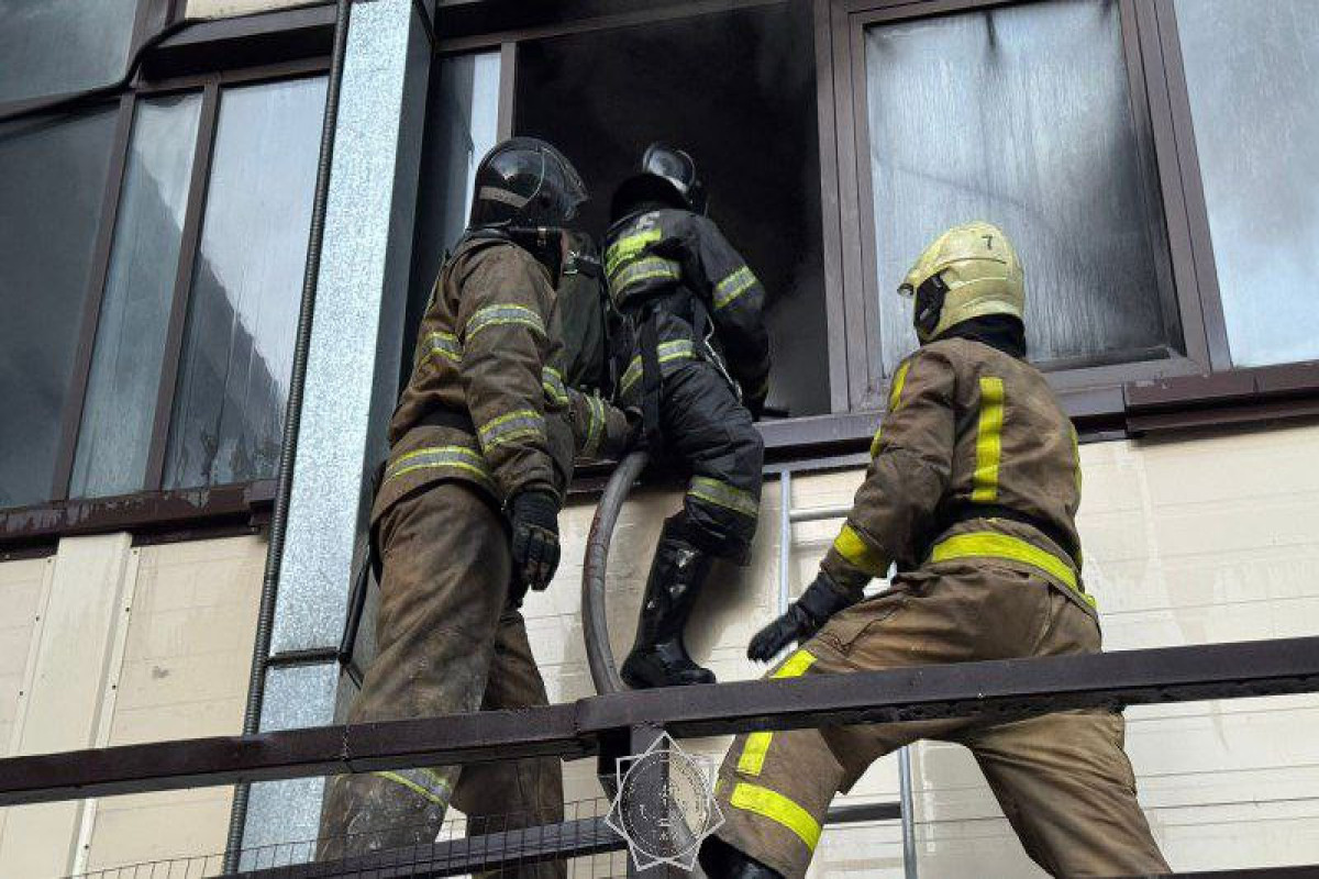 В Астане на рынке "Шанхай" произошел пожар -ФОТО 