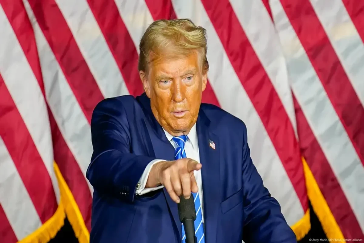 Дональд Трамп подал иск на $10 млрд против Wall Street Journal