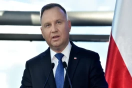 Президент Польши пережил волнительные минуты во время отдыха на море -ФОТО 