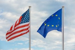 ЕС присоединится к торговым переговорам с США 23 июля