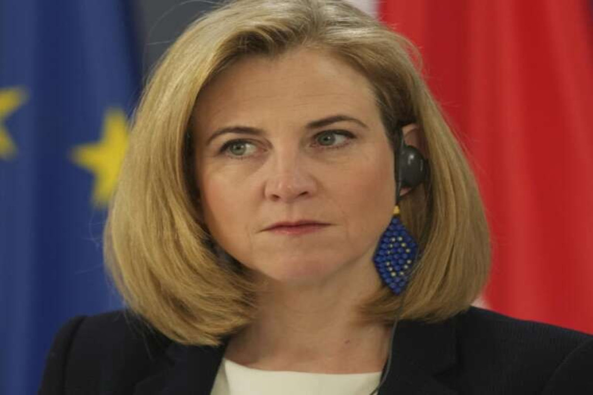Скандал в МИД Австрии: дипломат вел блог о садомазохизме