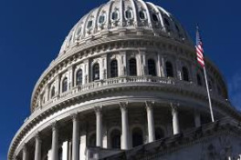 Семья Кеннеди осудила попытку переименовать Центр искусств в честь Трампа