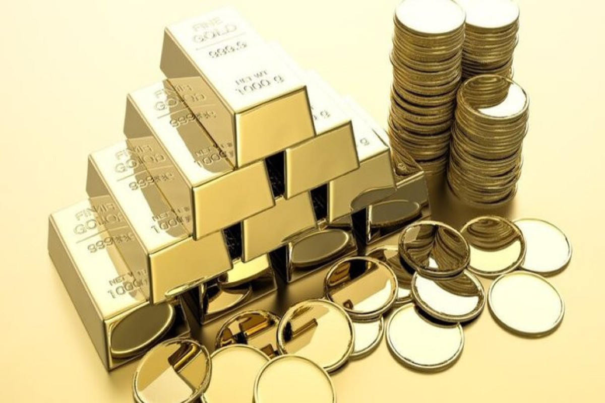 Августовские фьючерсы на золото упали до $3346