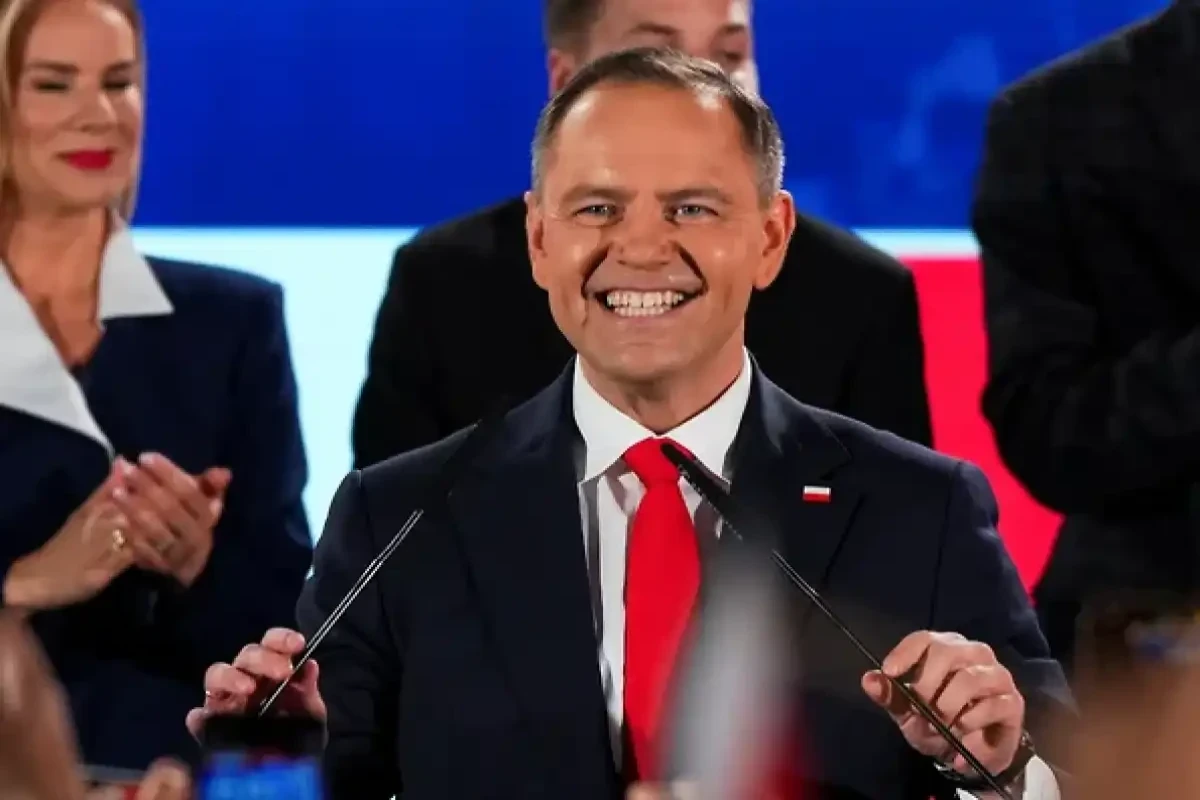 Алиев поздравил Кароля Навроцкого с избранием на пост президента