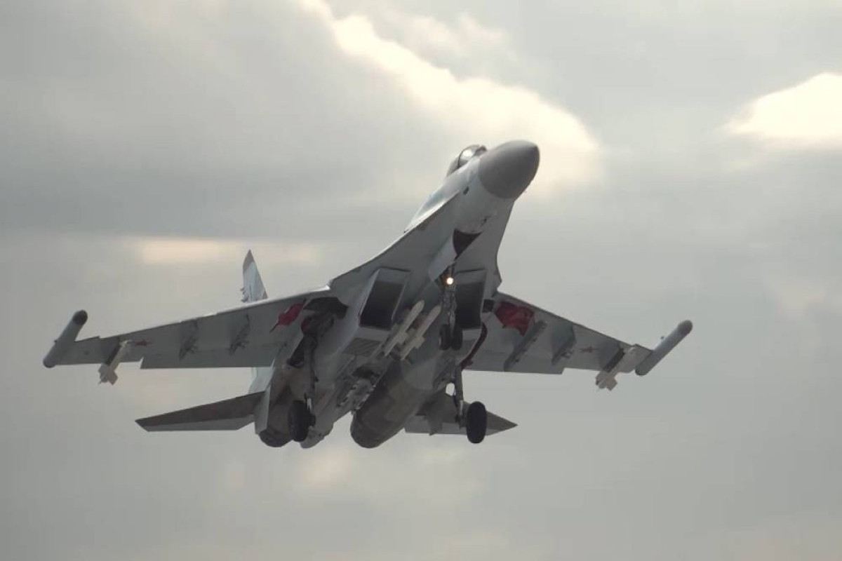 СМИ: Россия перебрасывает свои самые ценные самолеты подальше от Украины