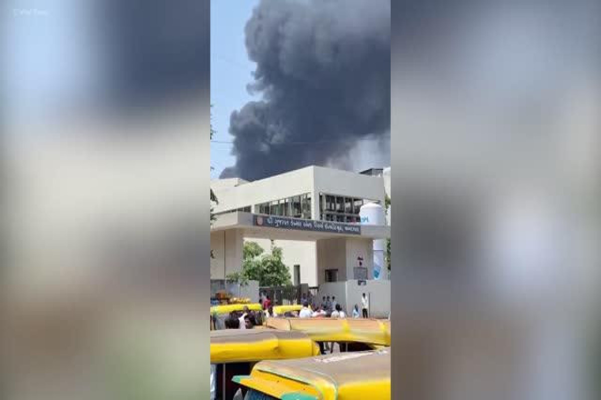На западе Индии разбился летевший в Лондон самолет с пассажирами-ВИДЕО