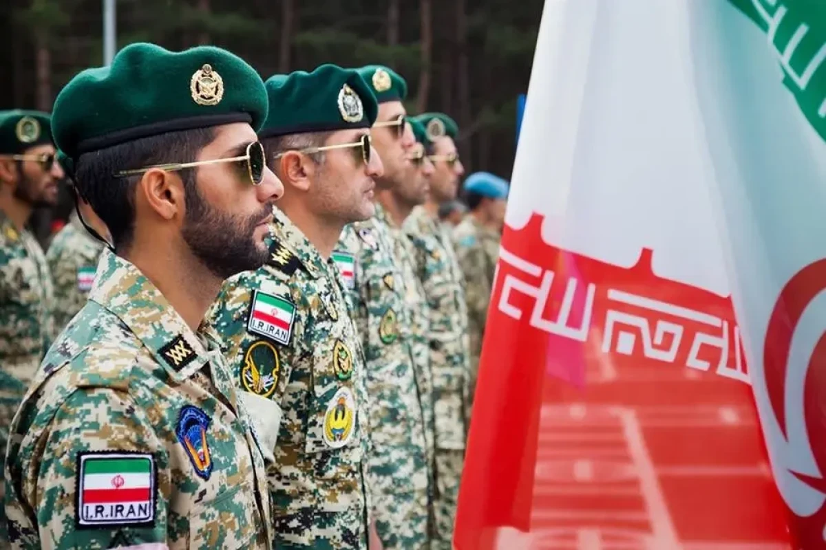 Иран начинает военные учения на фоне угроз израильских операций