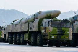 Китай к 2030 догонет по количеству ракет Россию и США