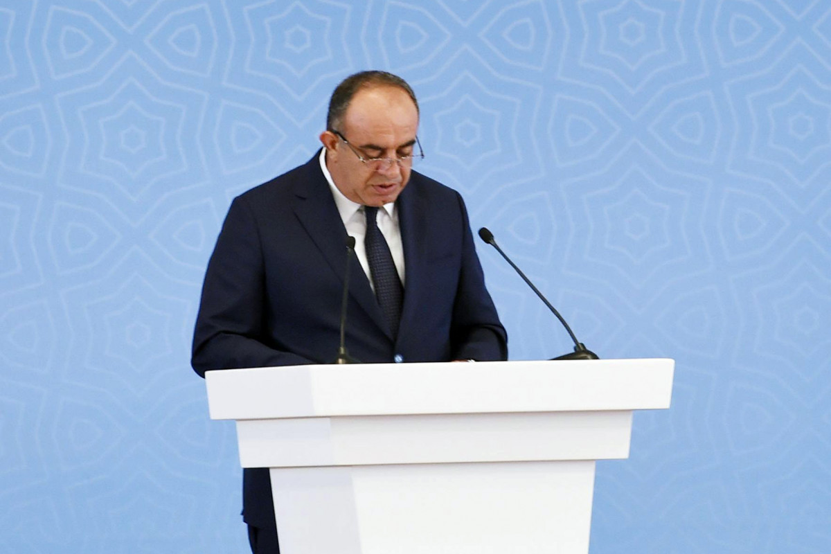 Алиев отстранил от должности главу ИВ Гахского района