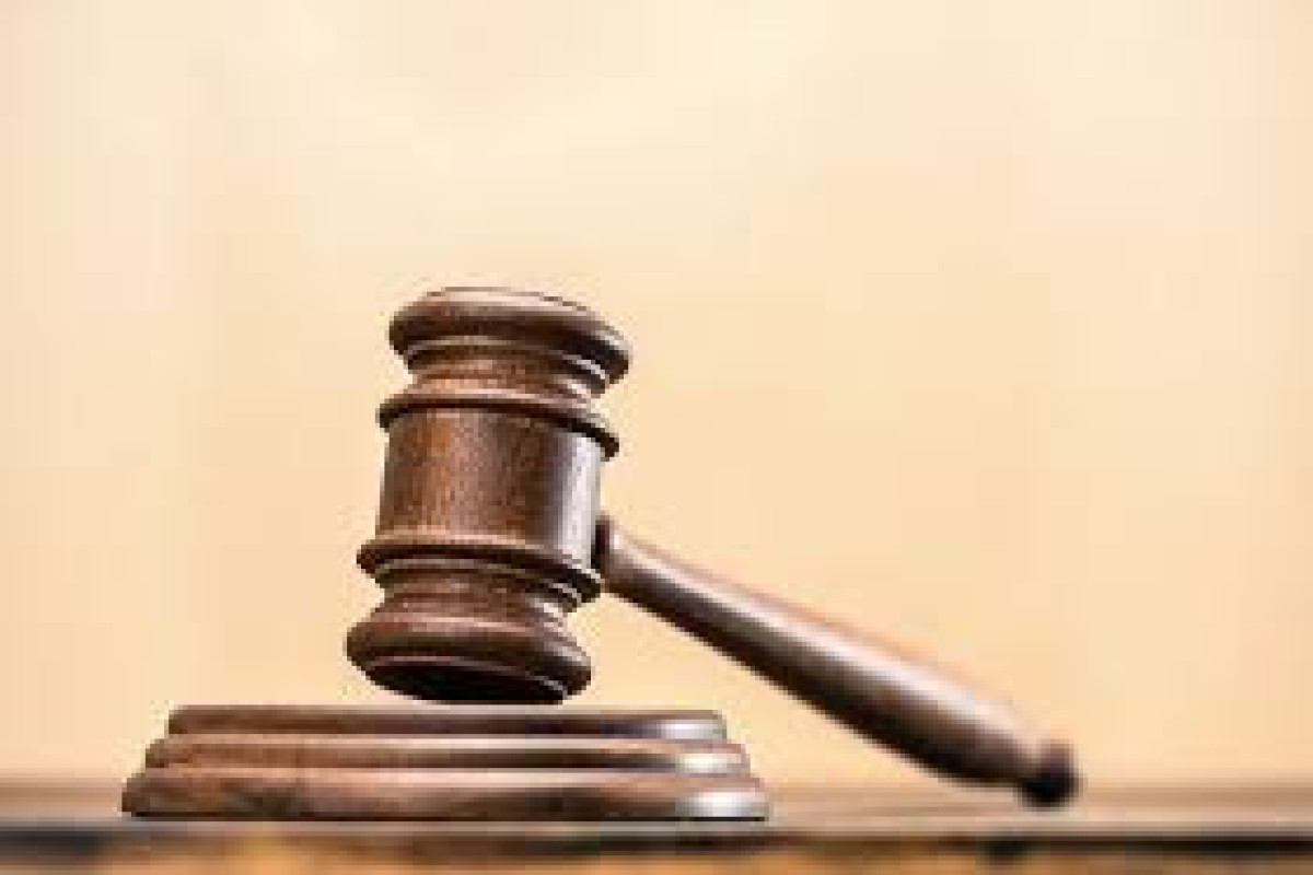 В Баку суд приговорил подростка к 9,5 годам за убийство ровесника