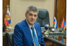 Ара Абрамян устал от звонков просителей за Карапетяна